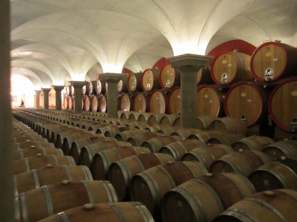 De wijnkelder van Zeni Cantina in Bardolino