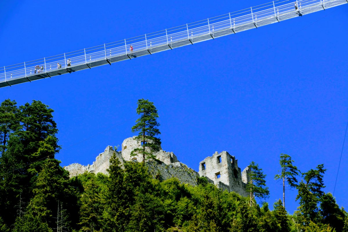 Hangbrug route Gardameer