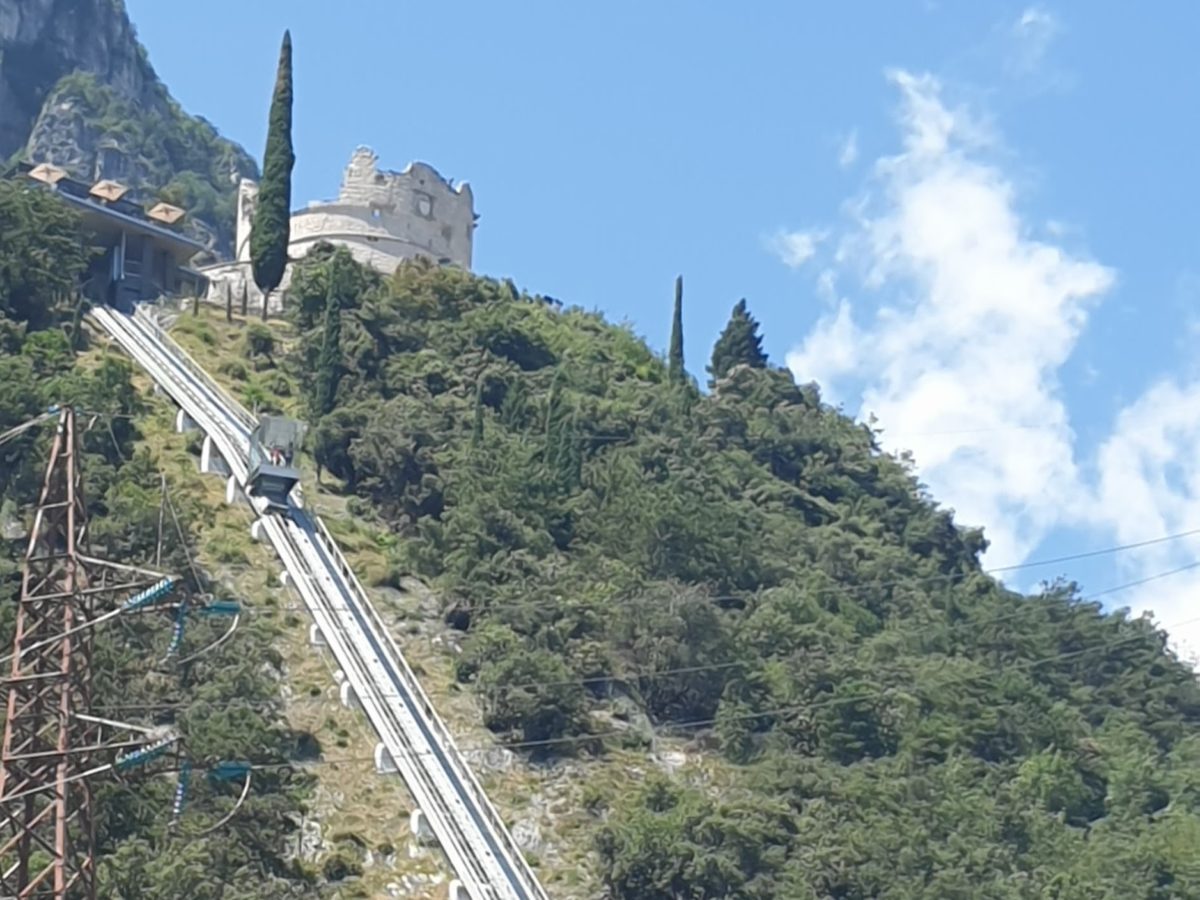 Glazen lift in Riva del Garda